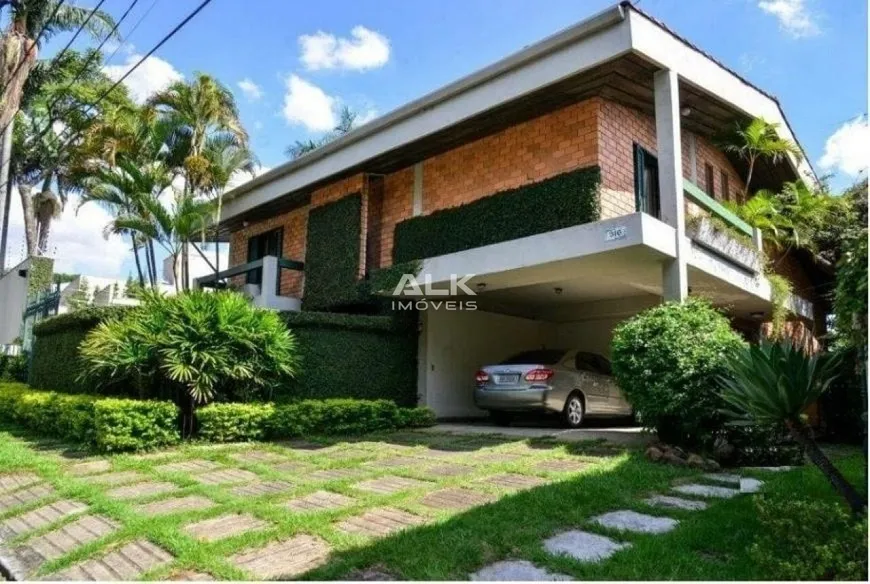 Foto 1 de Casa com 5 Quartos para venda ou aluguel, 680m² em Cidade Jardim, São Paulo