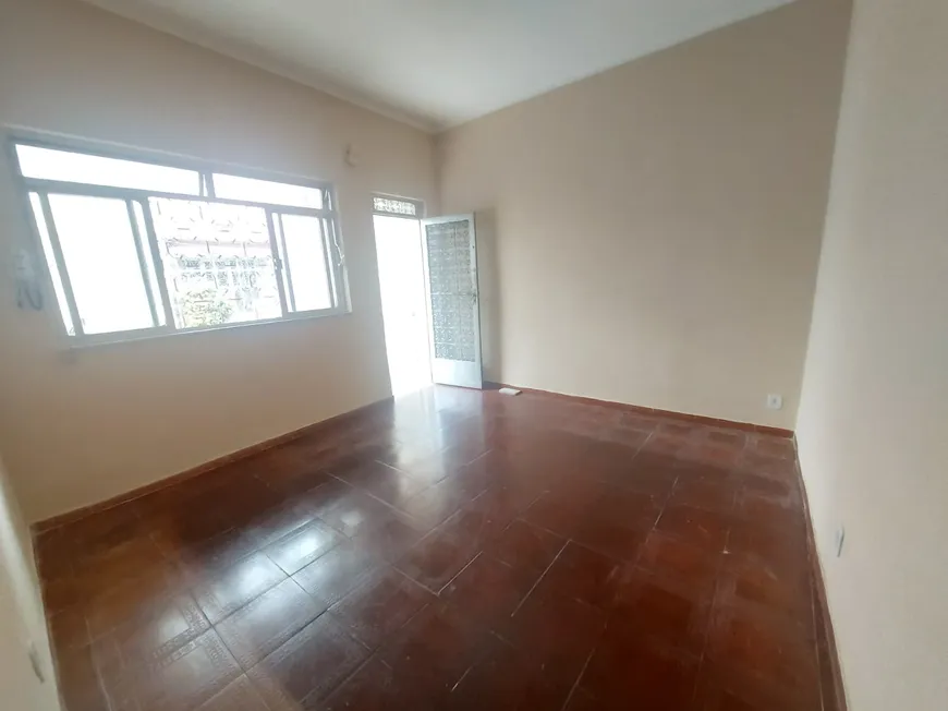 Foto 1 de Casa com 3 Quartos à venda, 90m² em Madureira, Rio de Janeiro