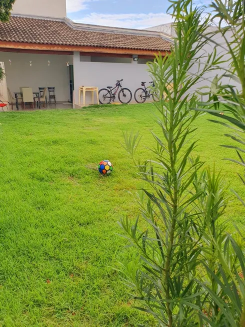 Foto 1 de Casa com 3 Quartos à venda, 190m² em Granada, Uberlândia