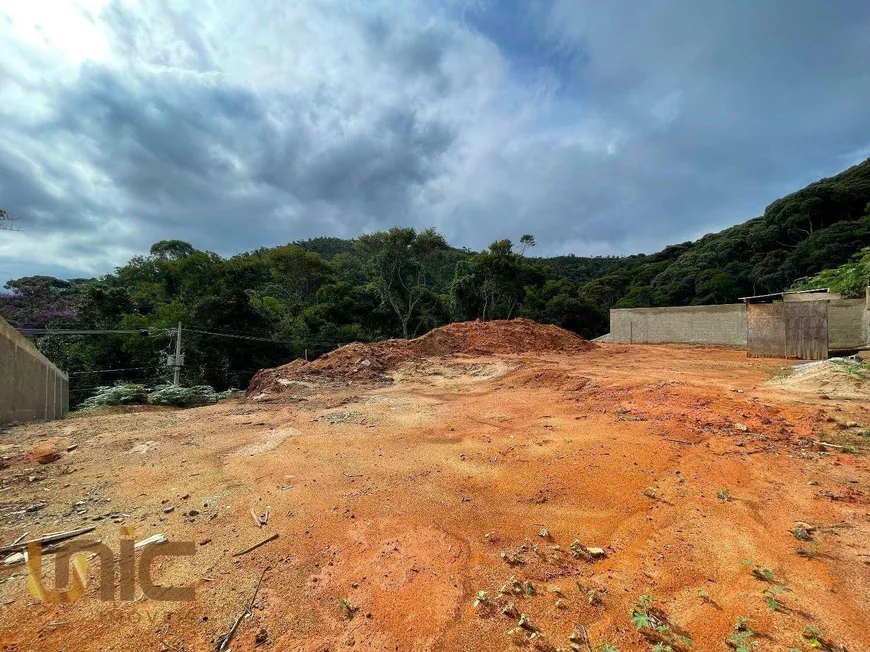 Foto 1 de Lote/Terreno à venda, 813m² em Prata, Teresópolis