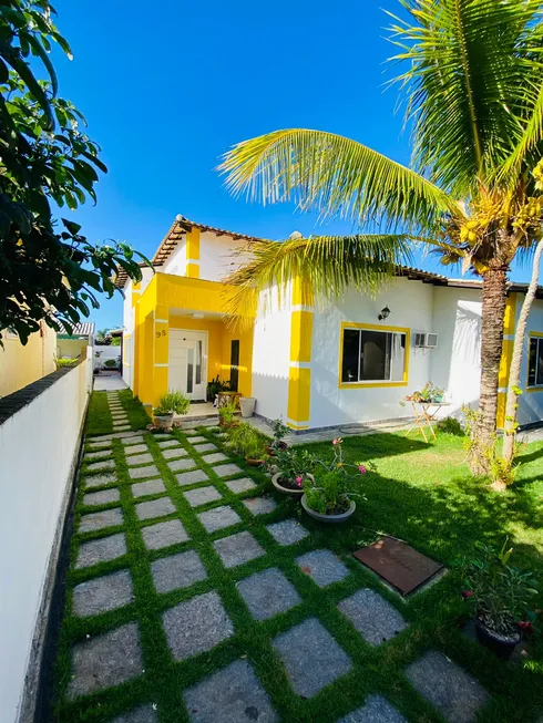 Foto 1 de Casa de Condomínio com 3 Quartos à venda, 130m² em Peró, Cabo Frio