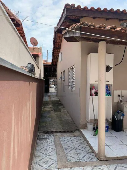Foto 1 de Casa com 2 Quartos à venda, 68m² em Jardim Santa Barbara, Sorocaba
