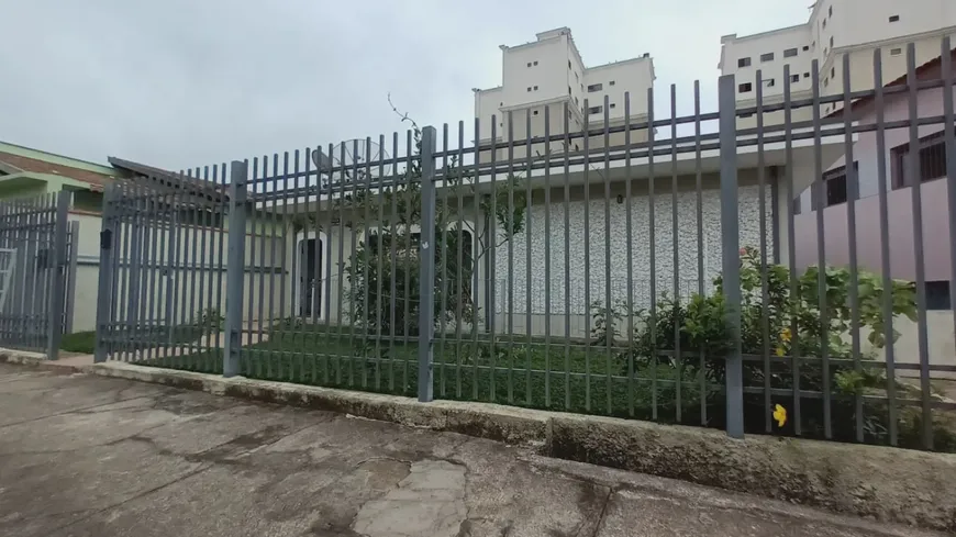 Foto 1 de Casa com 4 Quartos à venda, 224m² em São Geraldo, Poços de Caldas