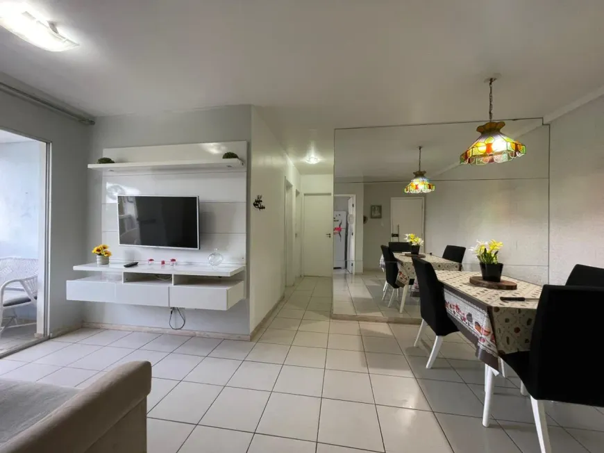 Foto 1 de Apartamento com 3 Quartos à venda, 75m² em Aeroporto, Aracaju