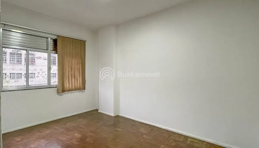 Foto 1 de Apartamento com 1 Quarto à venda, 50m² em Valparaiso, Petrópolis
