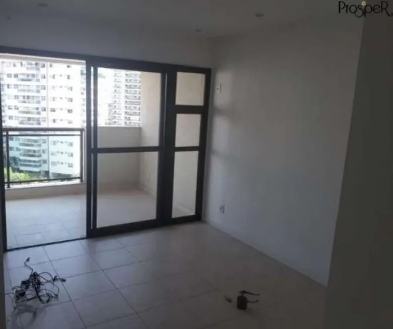 Foto 1 de Apartamento com 3 Quartos à venda, 73m² em Barra da Tijuca, Rio de Janeiro