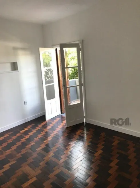 Foto 1 de Apartamento com 3 Quartos à venda, 63m² em Floresta, Porto Alegre