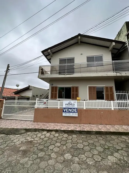 Foto 1 de Casa com 6 Quartos à venda, 161m² em Pinguirito, Garopaba