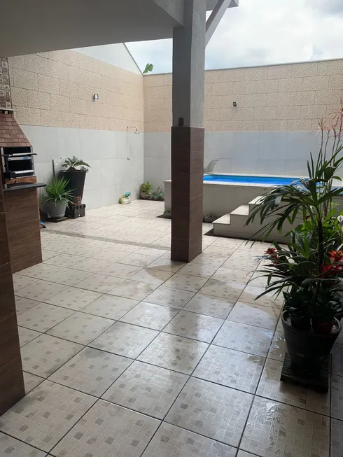 Foto 1 de Casa com 3 Quartos à venda, 158m² em Santa Mônica, Belo Horizonte