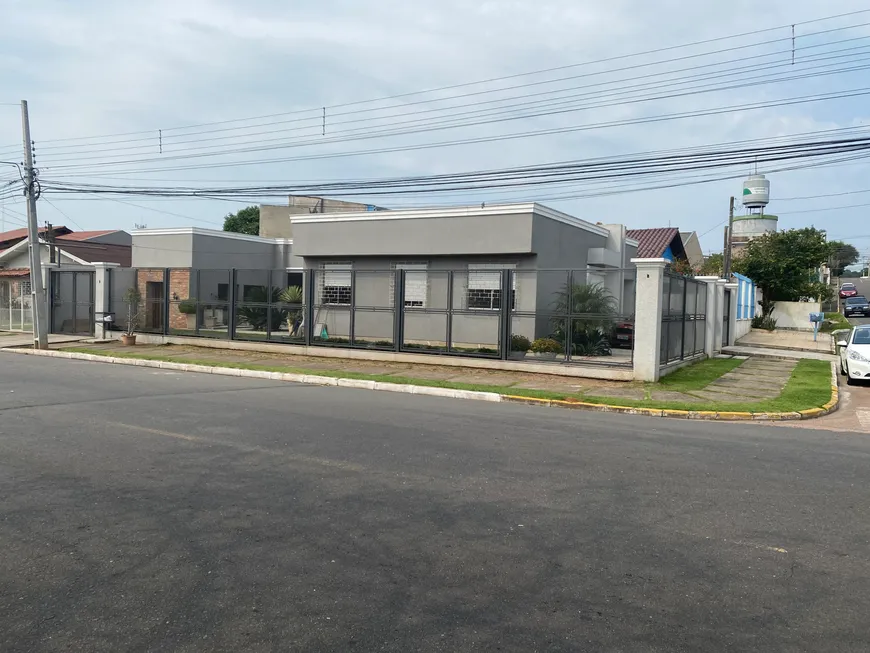 Foto 1 de Casa com 3 Quartos à venda, 173m² em Estância Velha, Canoas