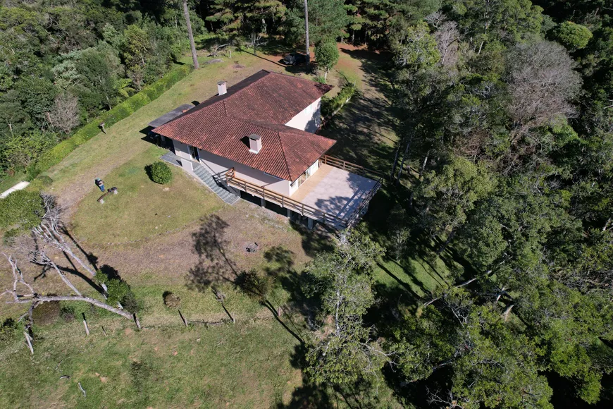 Foto 1 de Fazenda/Sítio com 3 Quartos à venda, 242000m² em Borda do Campo , Quatro Barras