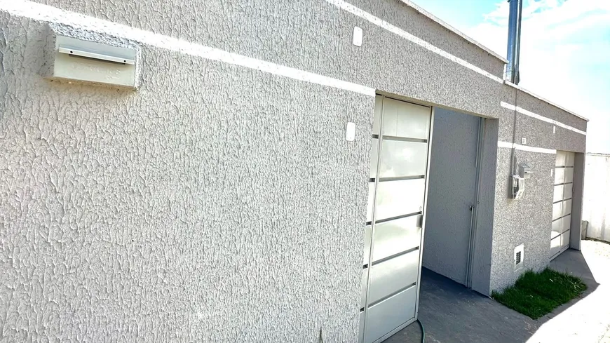 Foto 1 de Casa com 3 Quartos à venda, 90m² em Residencial Hebrom , Senador Canedo