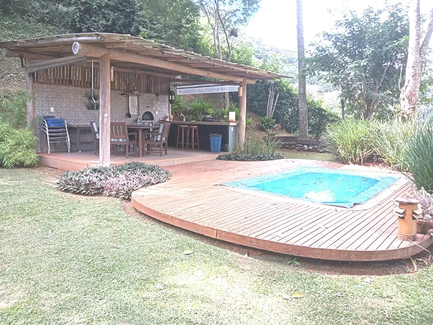 Foto 1 de Casa com 3 Quartos para alugar, 160m² em Pedro do Rio, Petrópolis