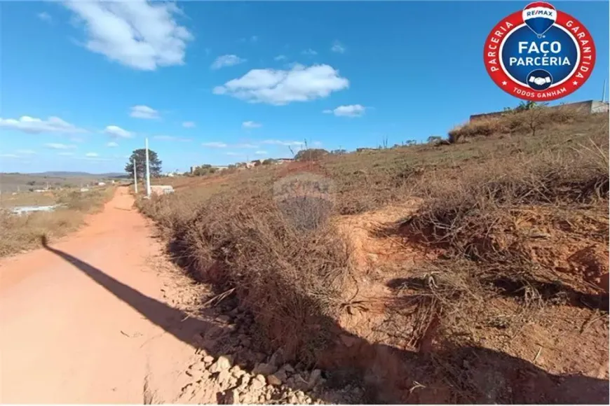 Foto 1 de Lote/Terreno à venda, 2400m² em Balneario Água Limpa, Nova Lima