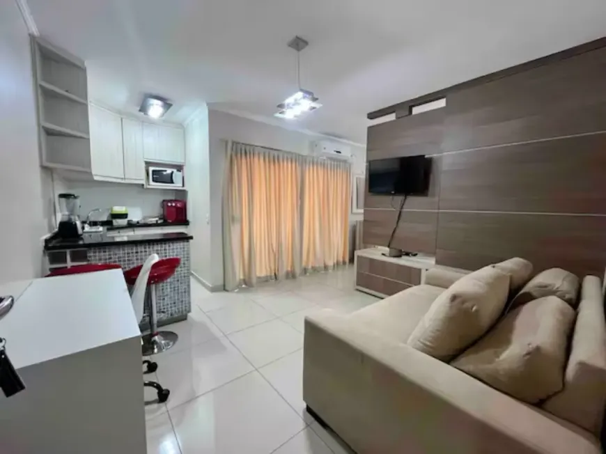 Foto 1 de Apartamento com 1 Quarto para alugar, 33m² em Setor Bela Vista, Goiânia