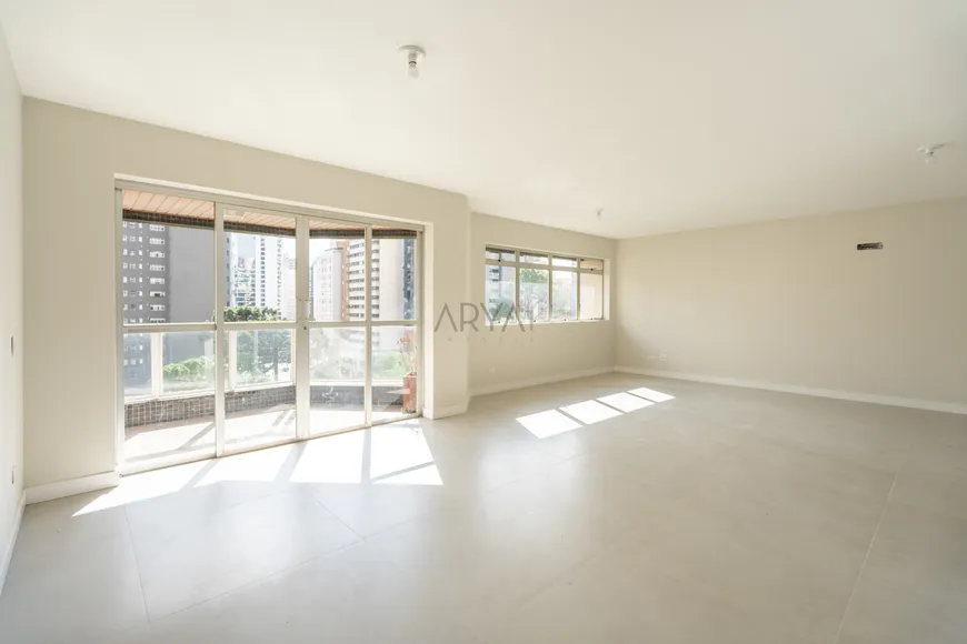 Foto 1 de Apartamento com 4 Quartos à venda, 201m² em Batel, Curitiba