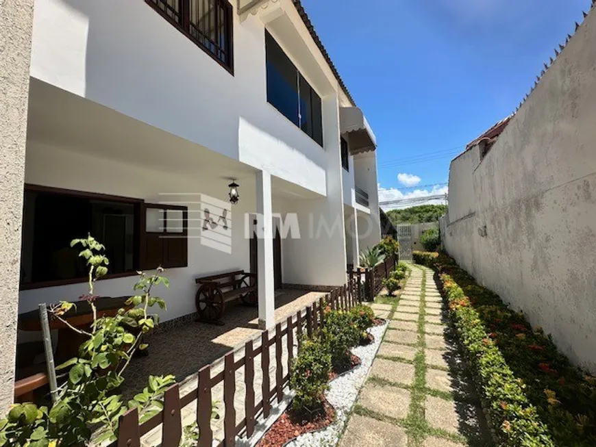 Foto 1 de Casa de Condomínio com 3 Quartos à venda, 90m² em Itapuã, Salvador