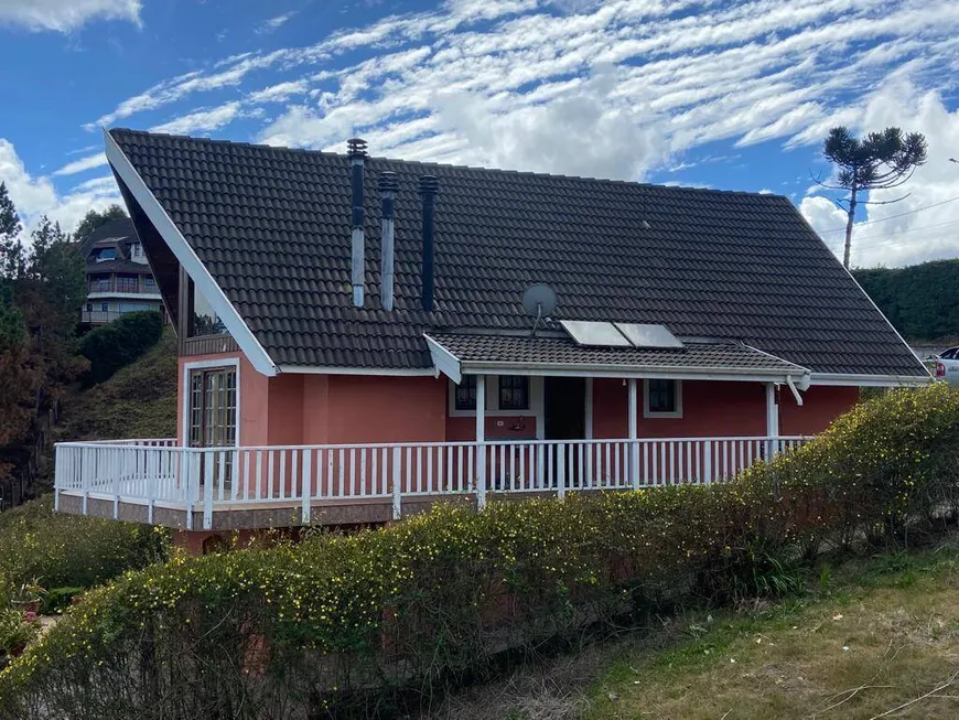 Foto 1 de Casa de Condomínio com 3 Quartos à venda, 215m² em Califórnia, Campos do Jordão