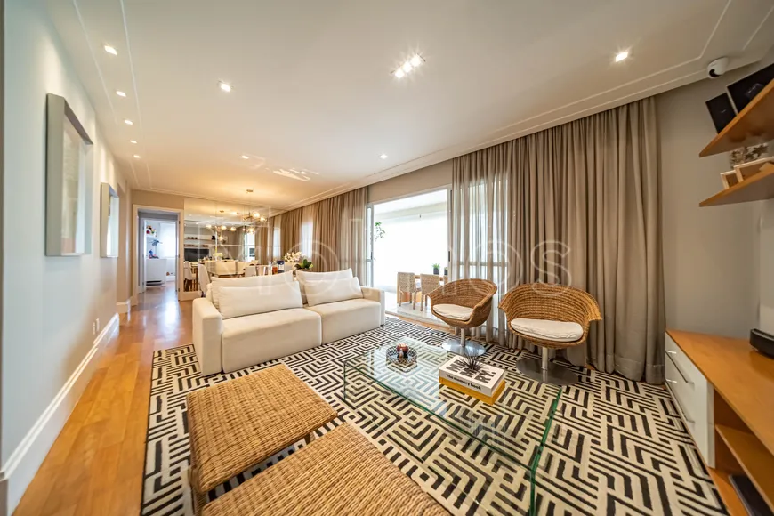 Foto 1 de Apartamento com 3 Quartos à venda, 121m² em Móoca, São Paulo