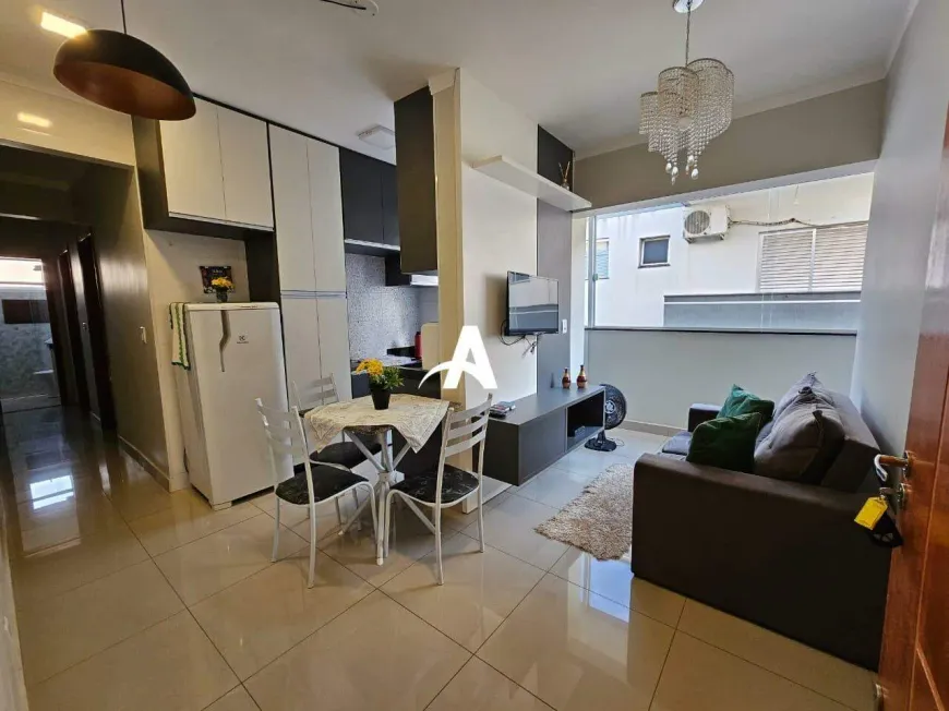 Foto 1 de Apartamento com 2 Quartos à venda, 45m² em Santa Mônica, Uberlândia