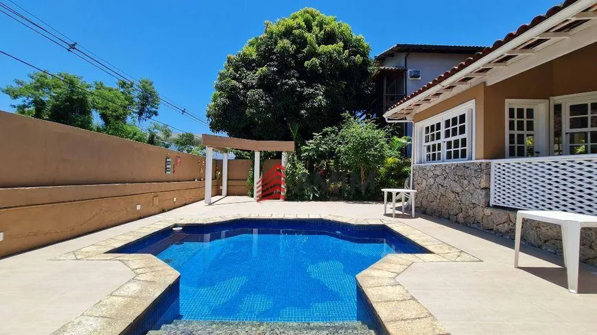 Foto 1 de Casa de Condomínio com 4 Quartos à venda, 278m² em Pendotiba, Niterói