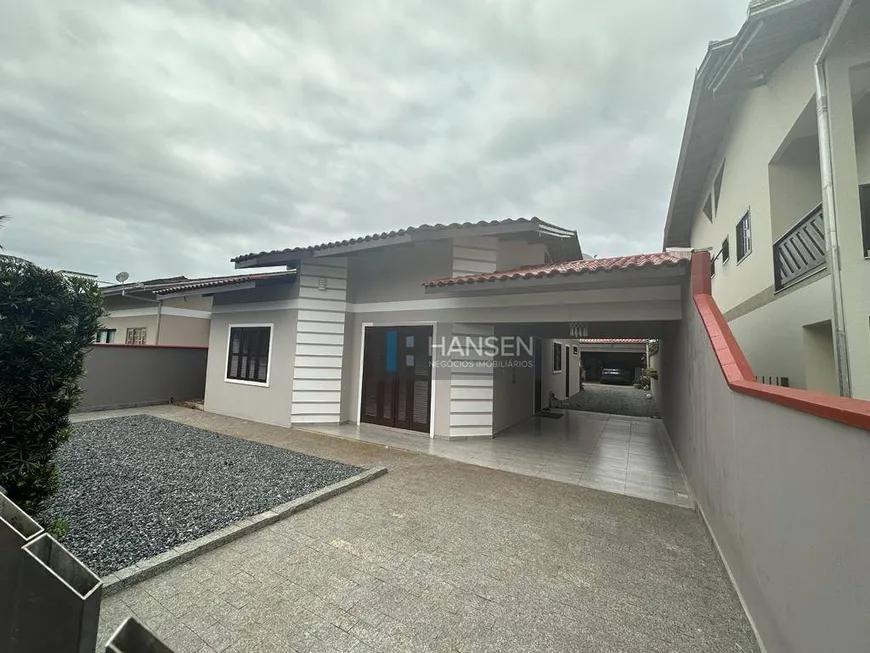 Foto 1 de Casa com 3 Quartos à venda, 170m² em Costa E Silva, Joinville