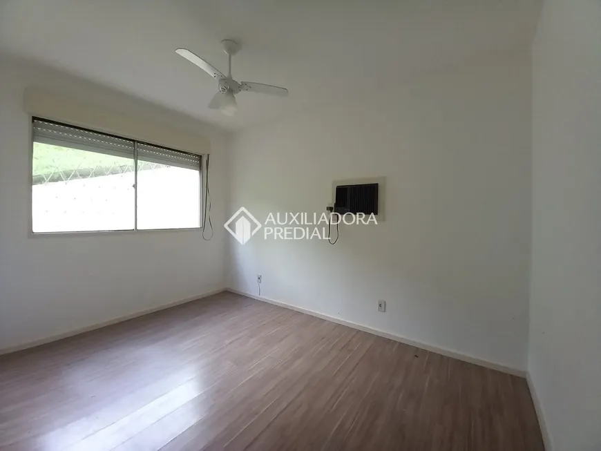 Foto 1 de Apartamento com 3 Quartos à venda, 63m² em Santo Antônio, Porto Alegre