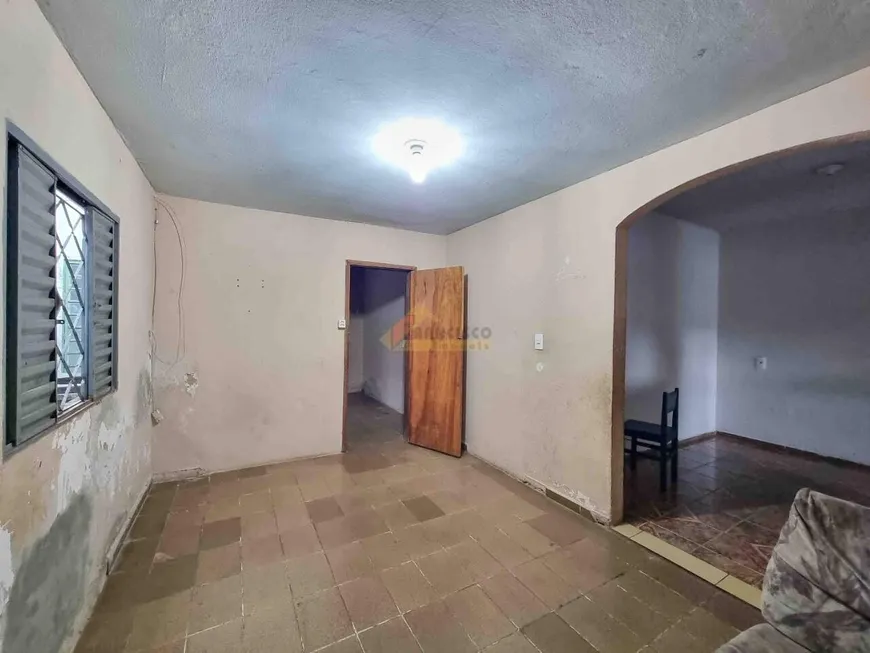 Foto 1 de Casa com 3 Quartos à venda, 160m² em Danilo Passos, Divinópolis