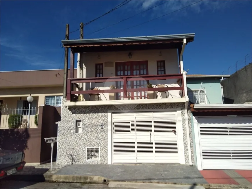 Foto 1 de Sobrado com 2 Quartos à venda, 70m² em Reneville, Mairinque