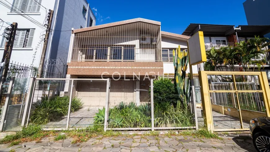 Foto 1 de Casa com 6 Quartos à venda, 536m² em Petrópolis, Porto Alegre