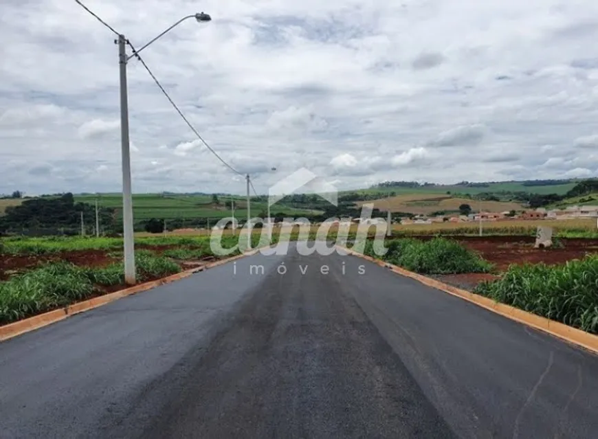 Foto 1 de Lote/Terreno à venda, 250m² em , Cravinhos