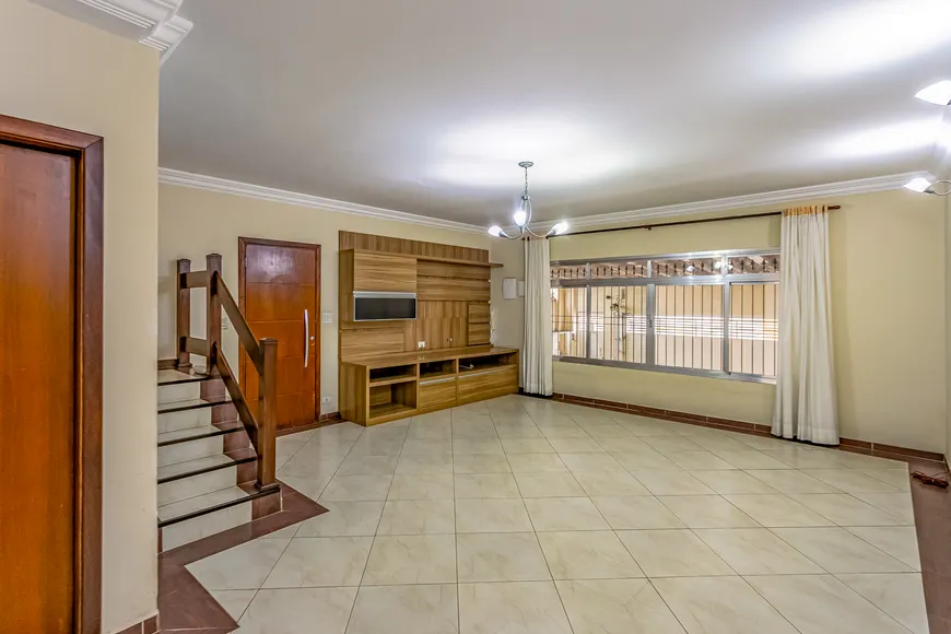 Foto 1 de Casa com 3 Quartos à venda, 172m² em Vila Guarani, São Paulo