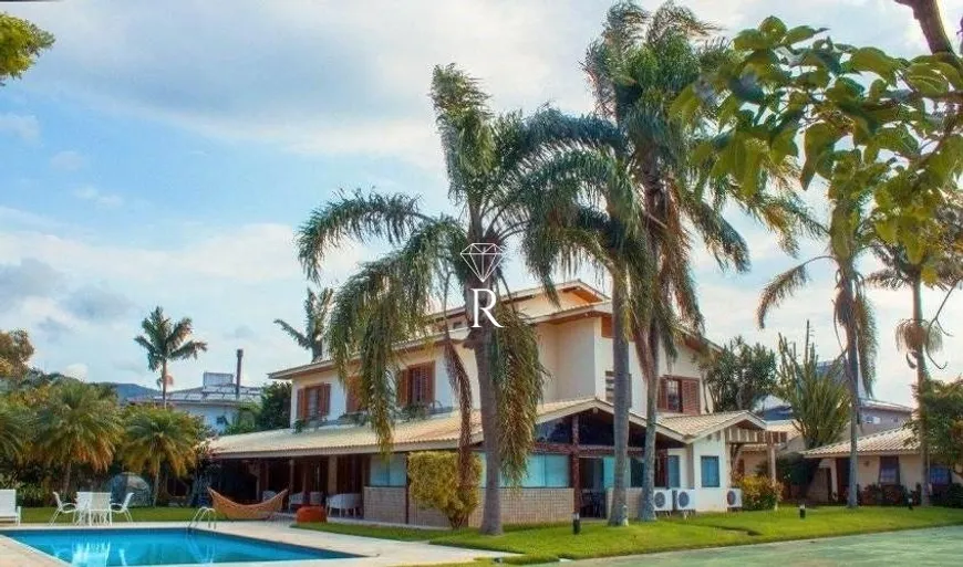 Foto 1 de Sobrado com 4 Quartos à venda, 560m² em Córrego Grande, Florianópolis