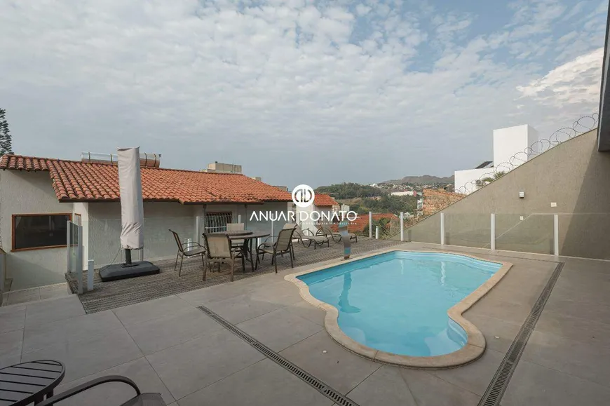 Foto 1 de Casa com 4 Quartos à venda, 323m² em Santa Lúcia, Belo Horizonte