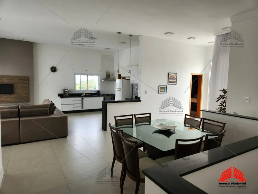 Foto 1 de Casa de Condomínio com 5 Quartos para venda ou aluguel, 600m² em Loteamento Residencial Parque Lago Dourado, Jacareí