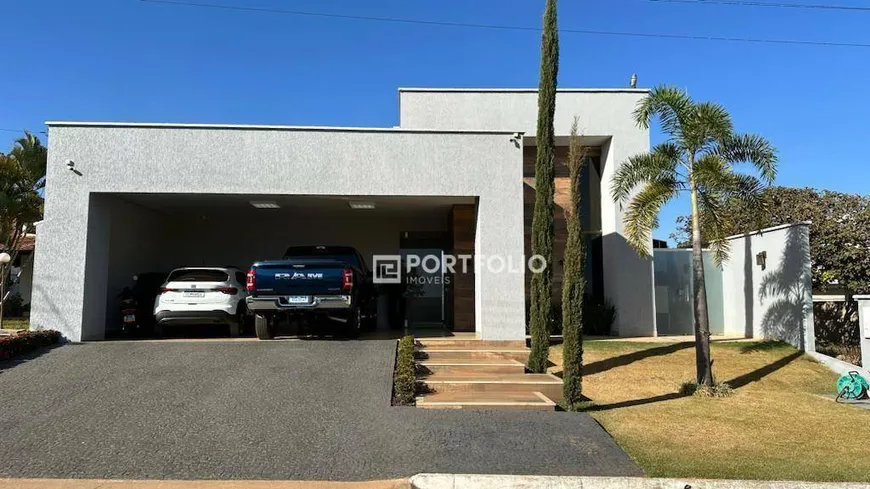 Foto 1 de Casa de Condomínio com 3 Quartos à venda, 246m² em Zona Rural, Bela Vista de Goiás