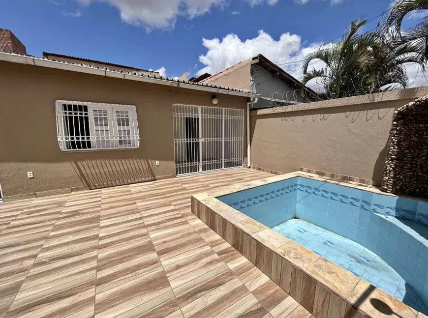 Foto 1 de Casa com 2 Quartos à venda, 125m² em Samambaia Sul, Brasília