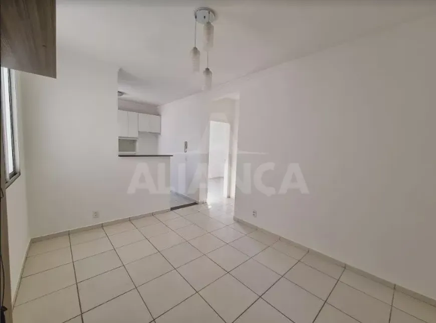 Foto 1 de Apartamento com 2 Quartos à venda, 45m² em Tubalina, Uberlândia