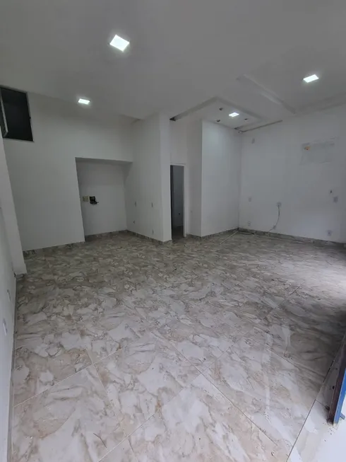 Foto 1 de Apartamento com 1 Quarto para alugar, 55m² em Recreio Dos Bandeirantes, Rio de Janeiro