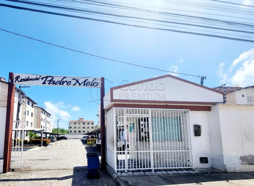 Foto 1 de Apartamento com 2 Quartos à venda, 51m² em Farolândia, Aracaju