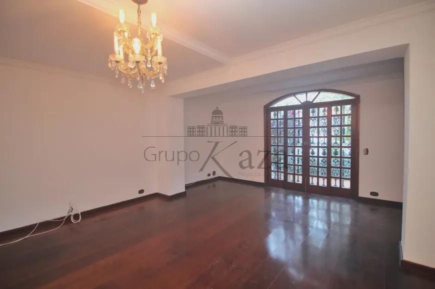 Foto 1 de Sobrado com 3 Quartos à venda, 240m² em Jardim Paulista, São Paulo