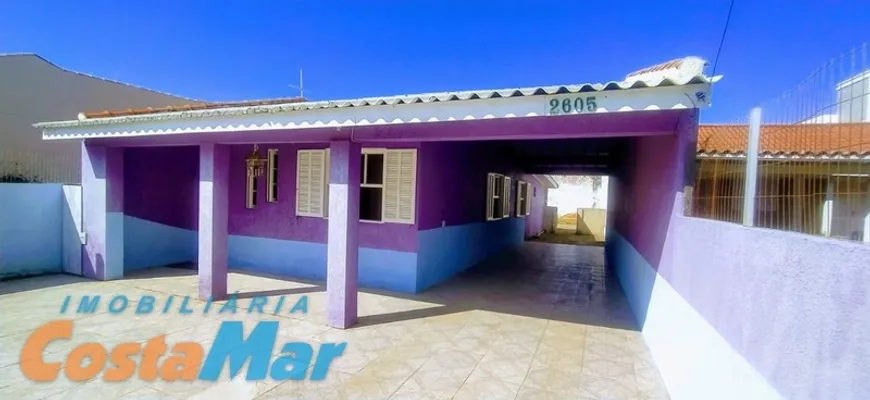 Foto 1 de Casa com 3 Quartos à venda, 120m² em Centro, Tramandaí