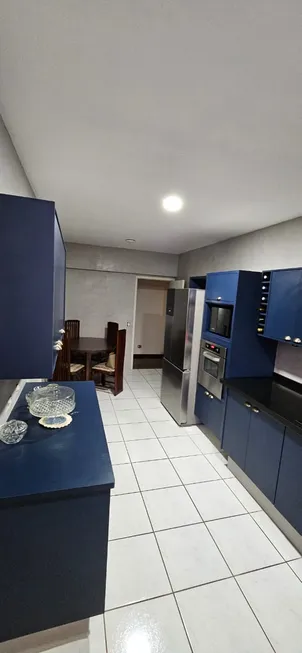 Foto 1 de Apartamento com 3 Quartos à venda, 187m² em Jardim Apolo I, São José dos Campos