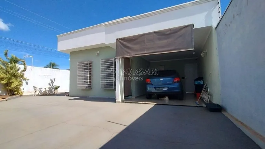 Foto 1 de Casa com 2 Quartos à venda, 163m² em Cidade Jardim, Araraquara