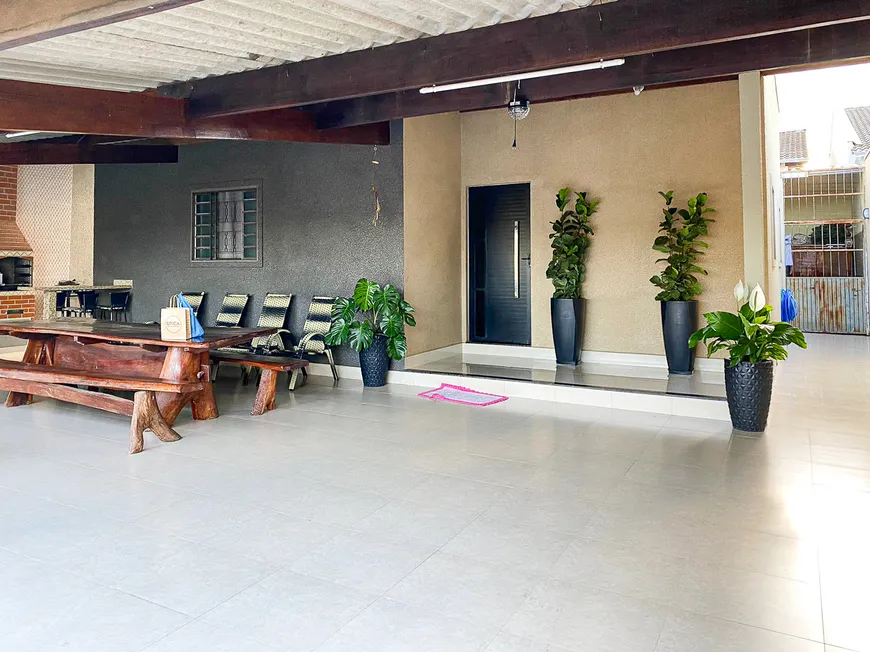 Foto 1 de Casa com 3 Quartos à venda, 300m² em Jardim dos Ipês, Anápolis
