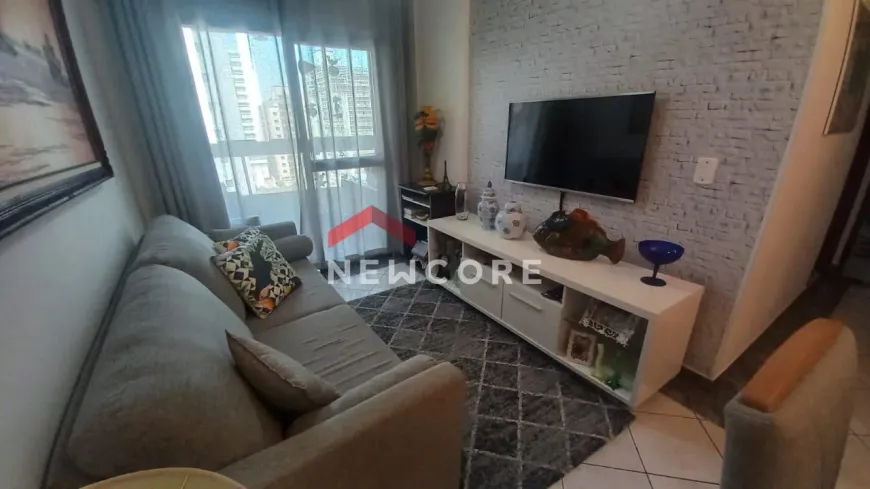 Foto 1 de Apartamento com 2 Quartos à venda, 63m² em Cidade Ocian, Praia Grande