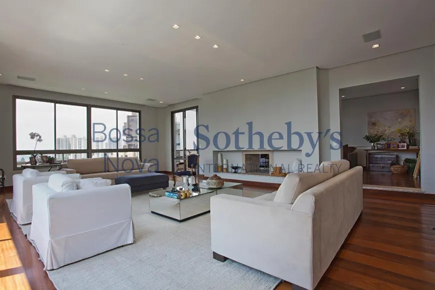 Foto 1 de Apartamento com 4 Quartos para venda ou aluguel, 424m² em Morumbi, São Paulo