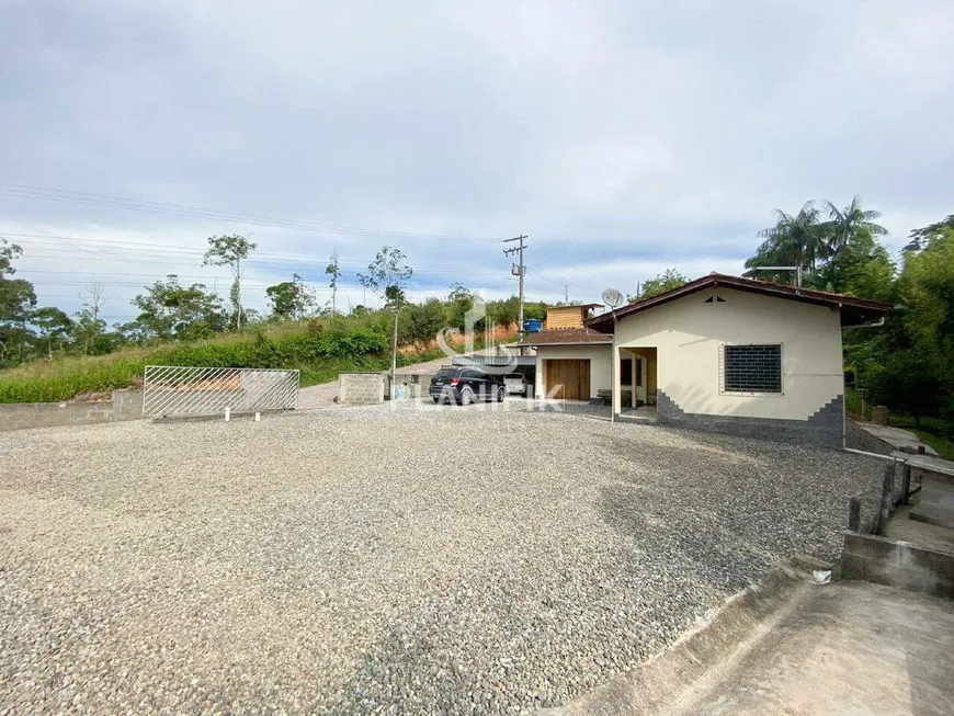 Foto 1 de Casa com 3 Quartos à venda, 120m² em Centro, Guabiruba