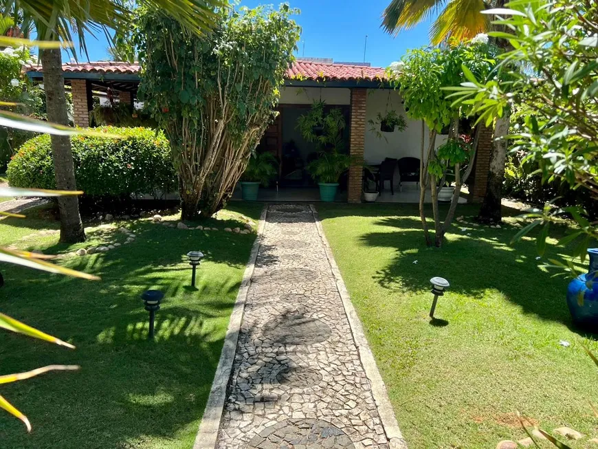 Foto 1 de Casa com 4 Quartos à venda, 202m² em Guarajuba, Camaçari