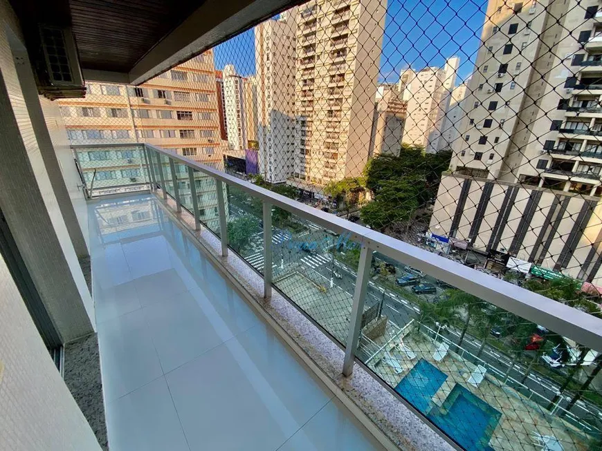 Foto 1 de Apartamento com 4 Quartos à venda, 120m² em Praia das Pitangueiras, Guarujá